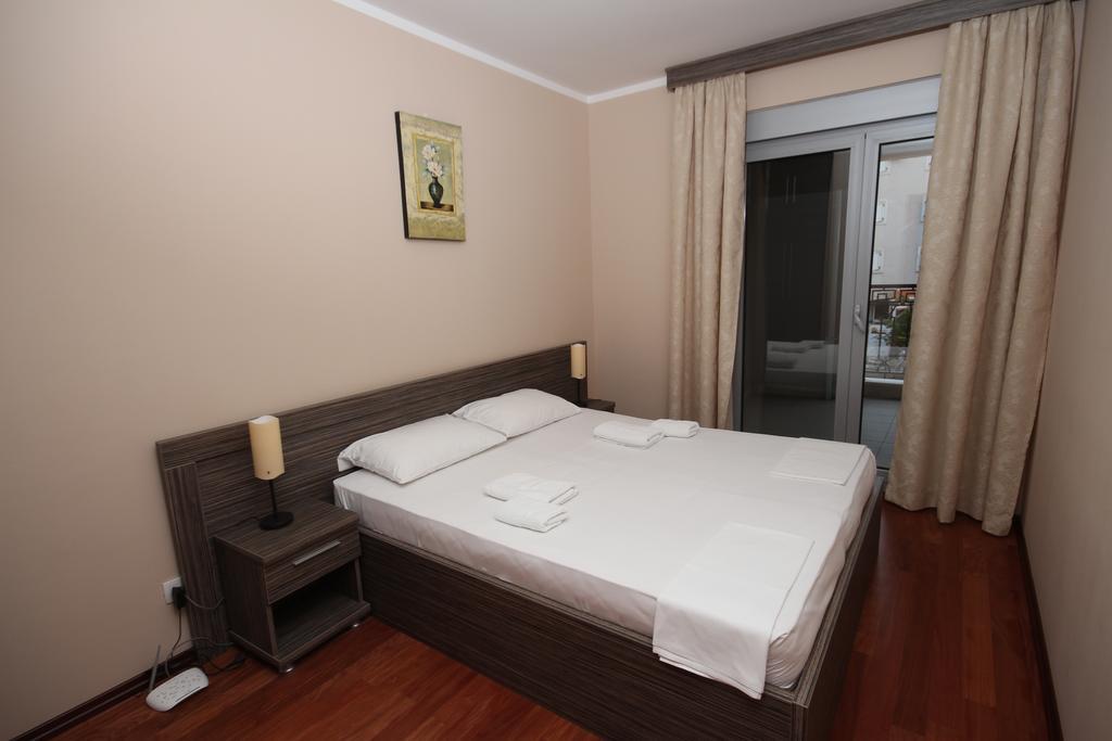 Apartments Oaza 2 Petrovac Exterior photo